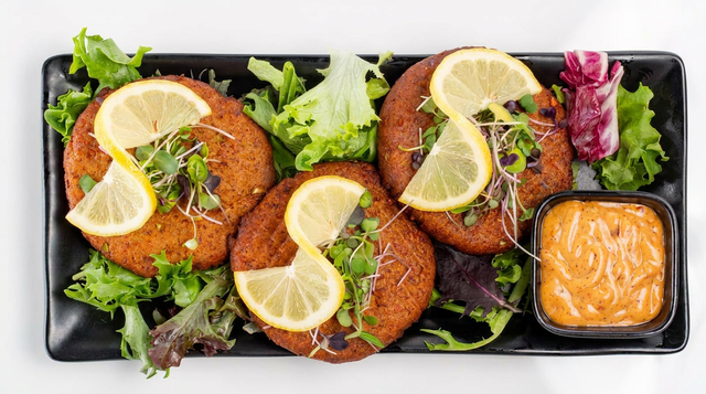 Bangin' Crab Cakes.